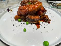 本帮熏鱼-蝶园·装修中(BFC外滩金融中心店)