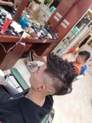 -尼特斯男士发型馆