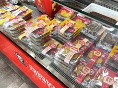 -向妈妈鲜卤(南湖金地店)