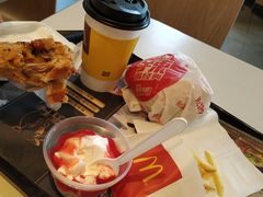 -麦当劳(清远大道得来速店)