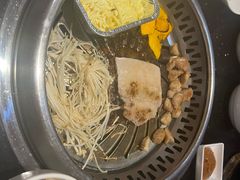 -木槿花韩式炭烤·熟成肉工坊(孙文东路店)