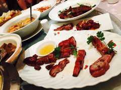 -品悦酒店(三林古镇店)
