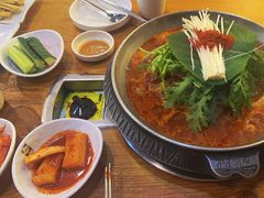 -喇喇排骨火锅·传统韩式脊骨汤(望京西园总店)