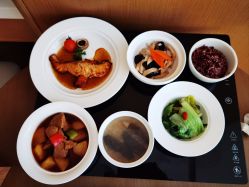 -金鹰国际月子中心(新街口店)
