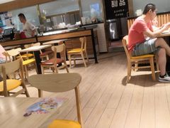 大堂-满记甜品(优客百盛店)