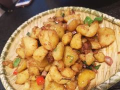 -万重锦·人文川菜馆(骡马市店)