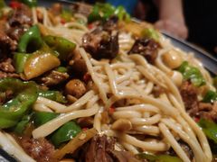 -楼兰古丽·新疆拌面·清真(华阳城店)