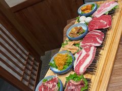 -明洞阿姨·韩式酱蟹烤肉·创意料理(三元桥店)