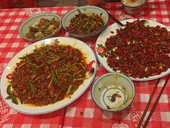 -荆九爷爆炒桥头三嫩(云南北路店)