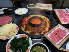-重庆古老火锅