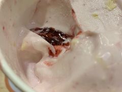 草莓芝士熔岩暴风雪-DQ·蛋糕·冰淇淋(高新万达店)