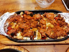 -老东镇啤酒屋海鲜加工·蒸汽海鲜·海鲜烧烤(台东店)