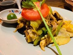 越式盐焗麻油鸡-大头虾越式风味餐厅(光明广场店)