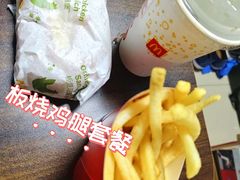 -麦当劳(呼和浩特火车站店)