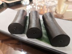香滑黑芝麻卷-喜喜酒家·纯手工点心·粤菜