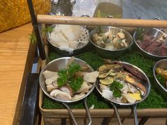 -一朵菌·野生菌探索家火锅(南亚店)