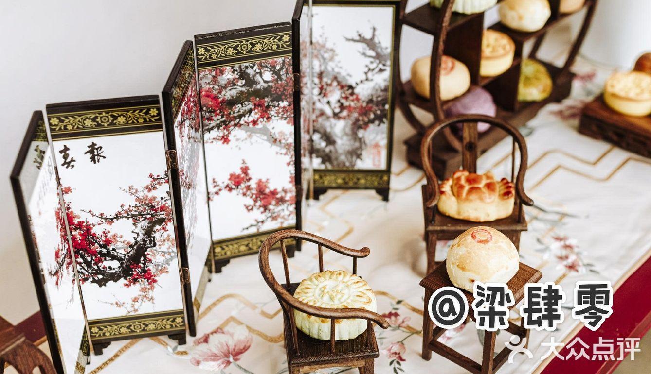 这场阳光房里的中式婚礼，是不是很通透雅致～