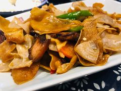 野生竹耳炒肉-禾悟农·农家私房菜