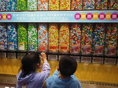 -m豆巧克力世界(上海世茂广场店)