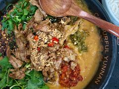 烤肉土豆泥米线-Colourful Yunnan Box Hill 彩云南·彩铺子