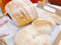 奶酪芋头山+超级榴莲王-奈雪的茶(市百一店)