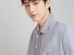 -iF摄影•全家福•证件照•形象照(南山店)