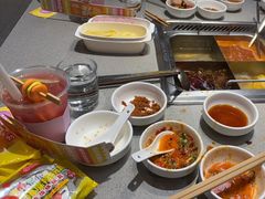 -海底捞火锅(新松江路生日主题店)