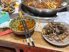 -肖肖酸萝卜鱼火锅(总店)