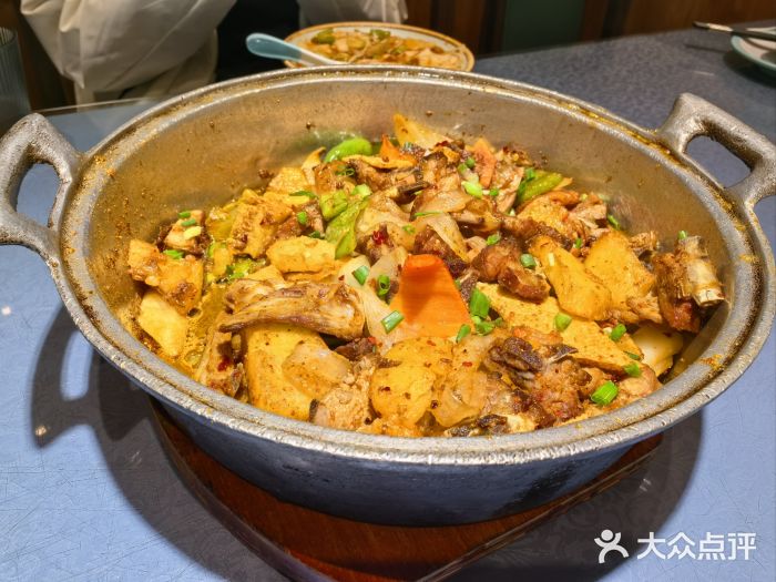 清真·舒迩布炕锅王·高原美食文化(青海总店)图片