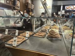 -Laderach 莱德拉(上海环贸iapm店)