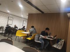 用餐区-麦当劳(中唱大厦店)