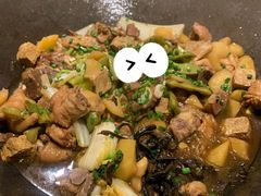 铁锅炖鸡-姐弟小东北·铁锅炖