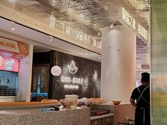 -黄记煌三汁焖锅(新佳丽江汉路店)