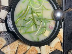 -有一锅·野生菌黑山羊腊排骨火锅(古城北门店)