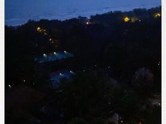 -三亚湾海居铂尔曼度假酒店