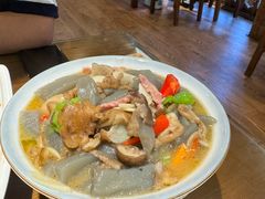 一锅菌烩鸡豆凉粉-88号小吃店·经典云南菜·地道纳西美食