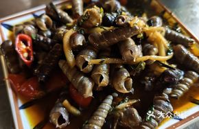 Old Friend Stir-Fried Snails