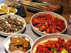 -龙巢盱眙龙虾·牛蛙·烧烤宵夜(八卦岭店)