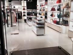 -Longchamp(佛罗伦萨小镇奥特莱斯店)