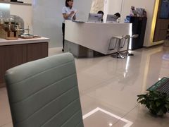 -维乐口腔(美维云门诊陆家嘴店)