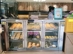 面包甜点陈列柜-翠华餐厅(德基广场店)