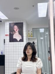 -米娜护肤造型