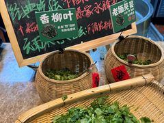 -云阿蛮云南生烫牛肉米线(奉贤路店)