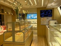 面包甜点陈列柜-好利来(健德门店)