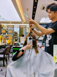 -藤野造型·专业烫染店