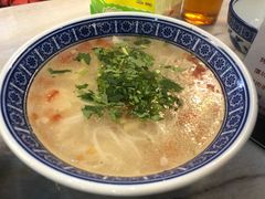 -努拉洪鸡蛋面馆