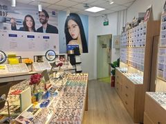 -天空之镜眼镜店蔡司依视路配镜授权零售店(望京颐堤港店)