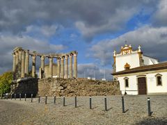 -埃武拉罗马神庙