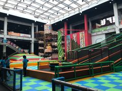 -蒙特利亲子乐园