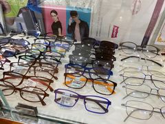 -华彬眼镜专业渐进配镜(潘家园店)